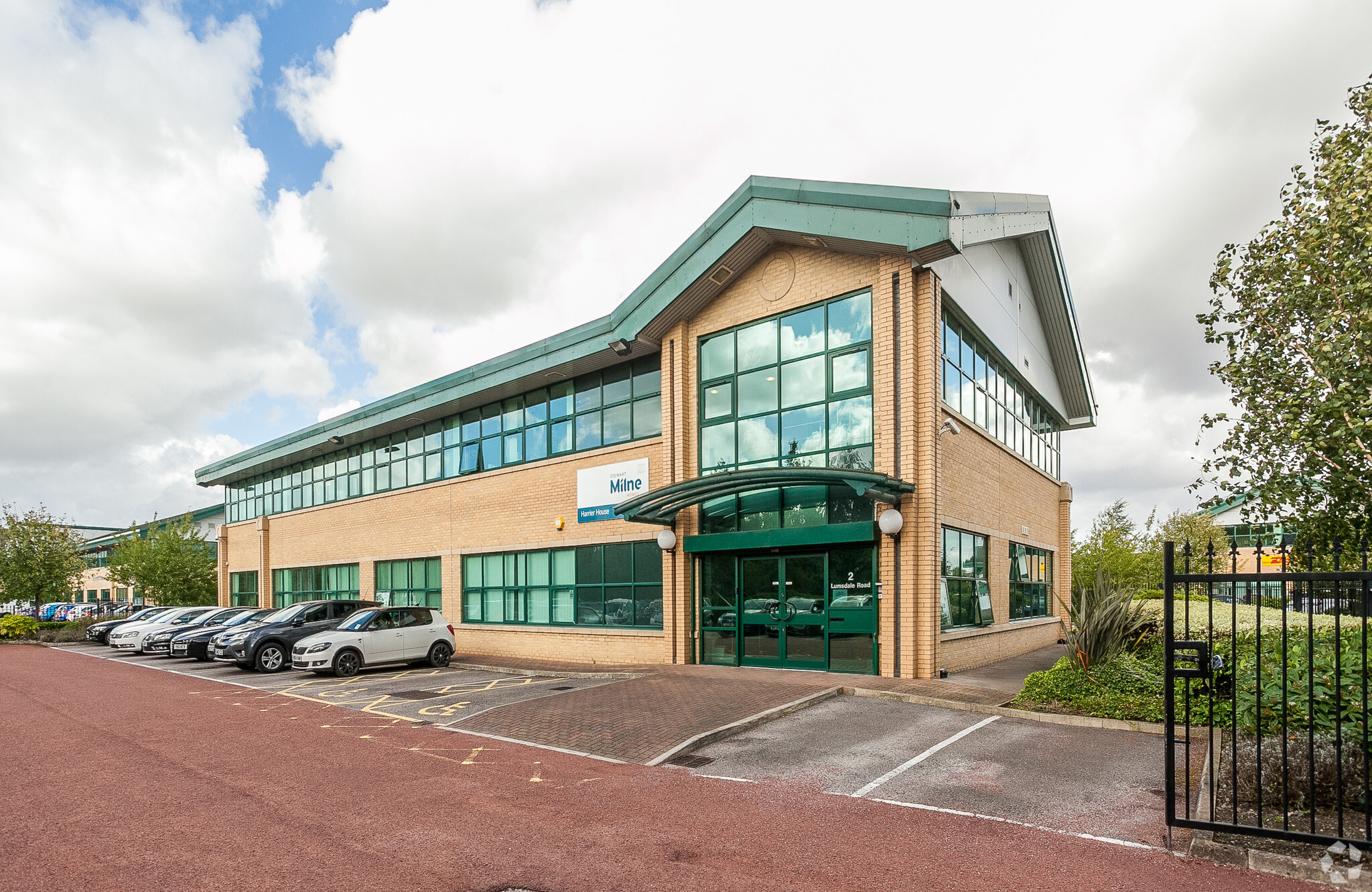 Lumsdale Rd, Manchester for lease Primary Photo- Image 1 of 5