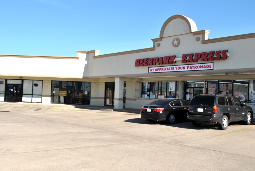 1901 S Battleground Rd, Deer Park, TX for lease - Building Photo - Image 2 of 6