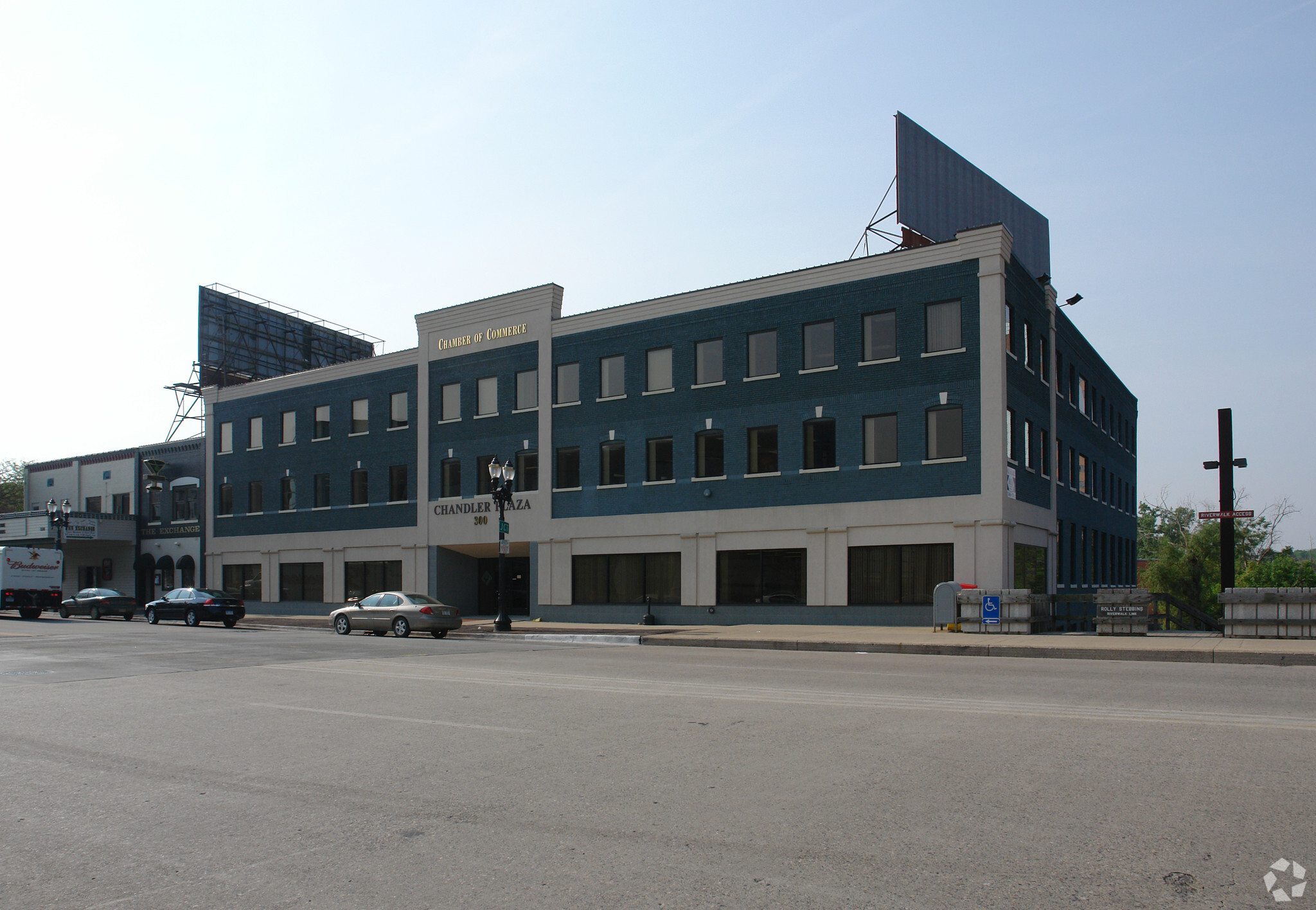 300 E Michigan Ave, Lansing, MI for sale Primary Photo- Image 1 of 1