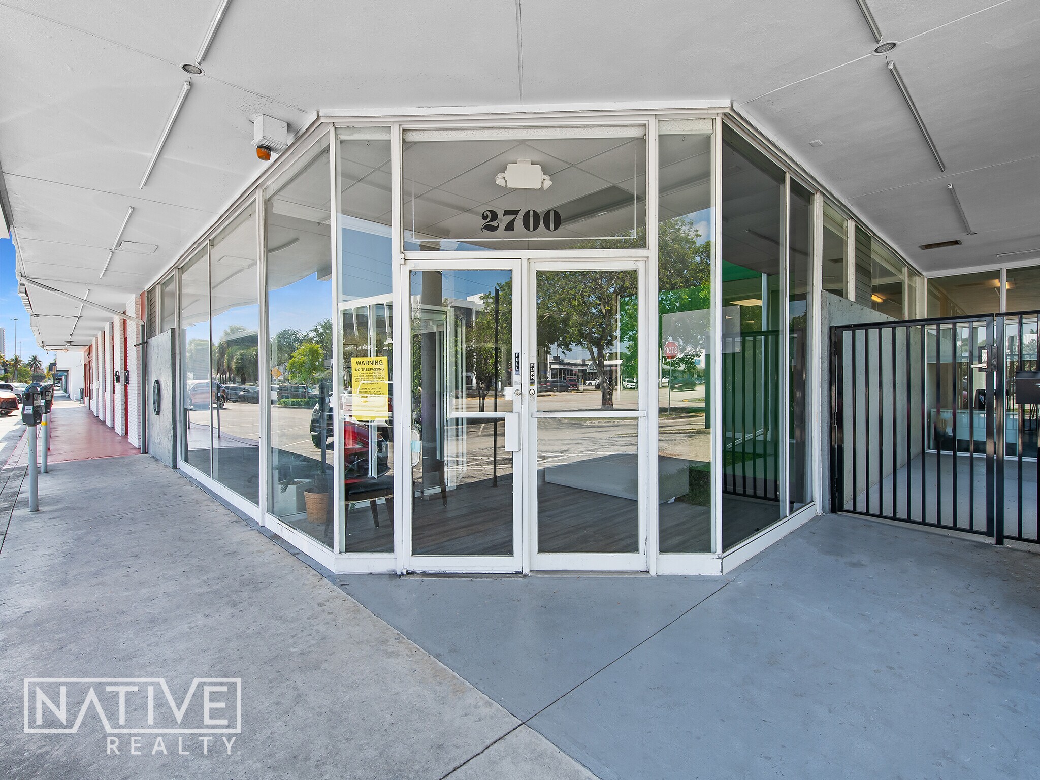 2700 E Oakland Park Blvd, Fort Lauderdale, FL for lease Primary Photo- Image 1 of 32
