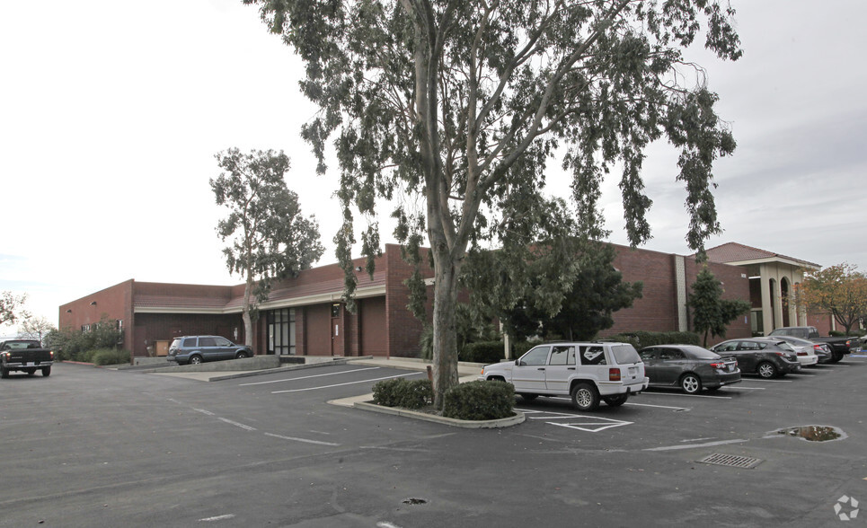 8430 Central Ave, Newark, CA for lease - Building Photo - Image 2 of 3