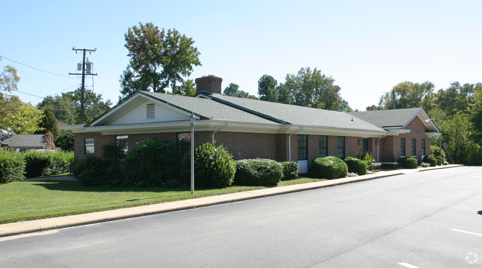 3207 Hermitage Rd, Richmond, VA for lease - Building Photo - Image 2 of 6