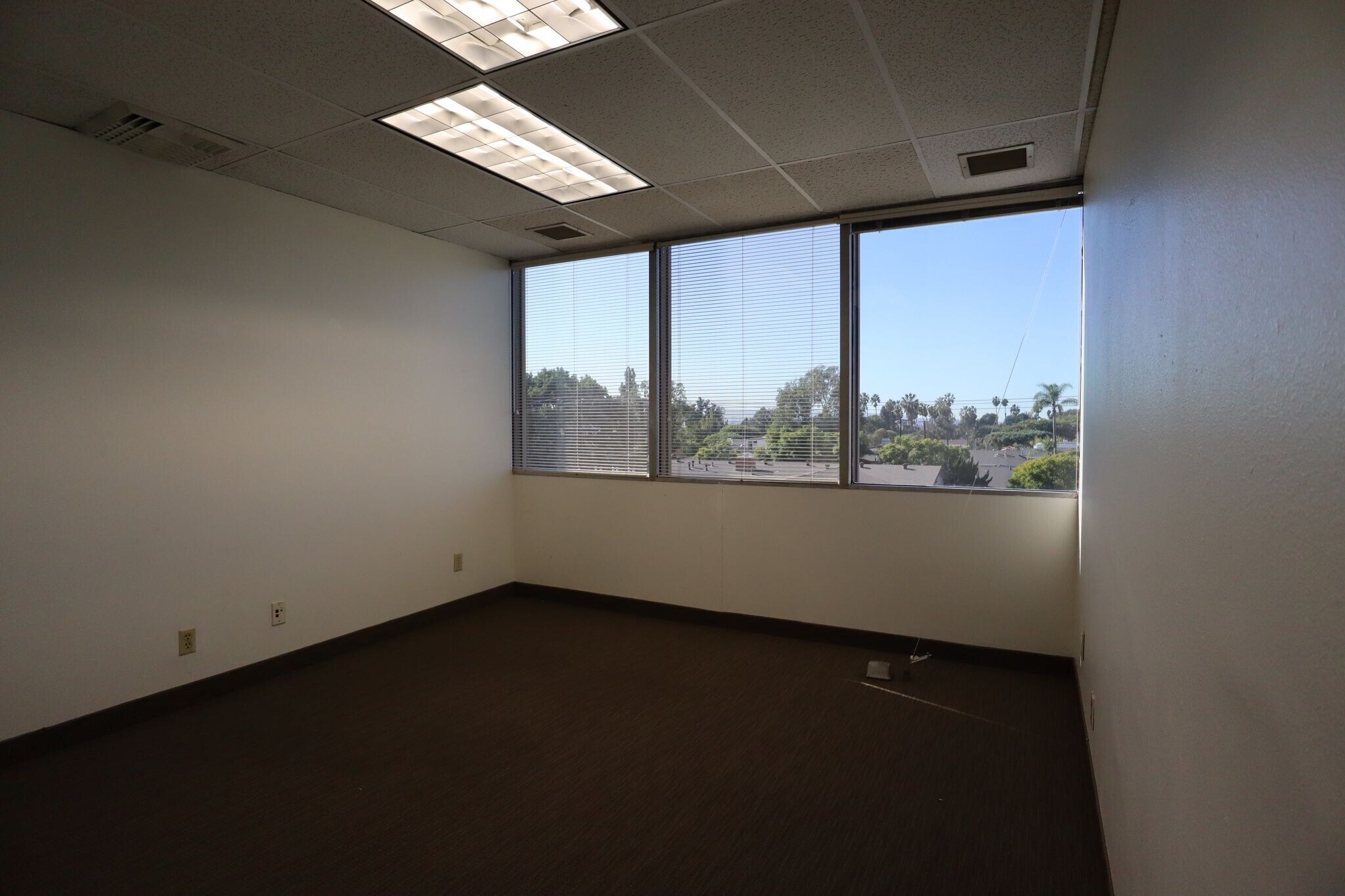 3605 Long Beach Blvd, Long Beach, CA for lease Building Photo- Image 1 of 1