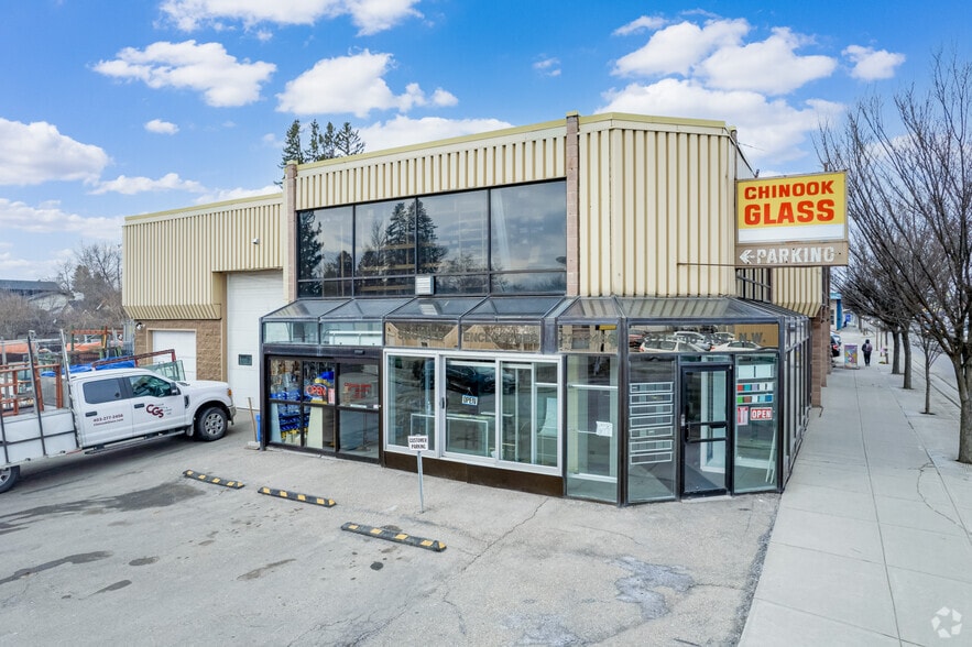 321 16 Ave NW, Calgary, AB for sale - Primary Photo - Image 1 of 4