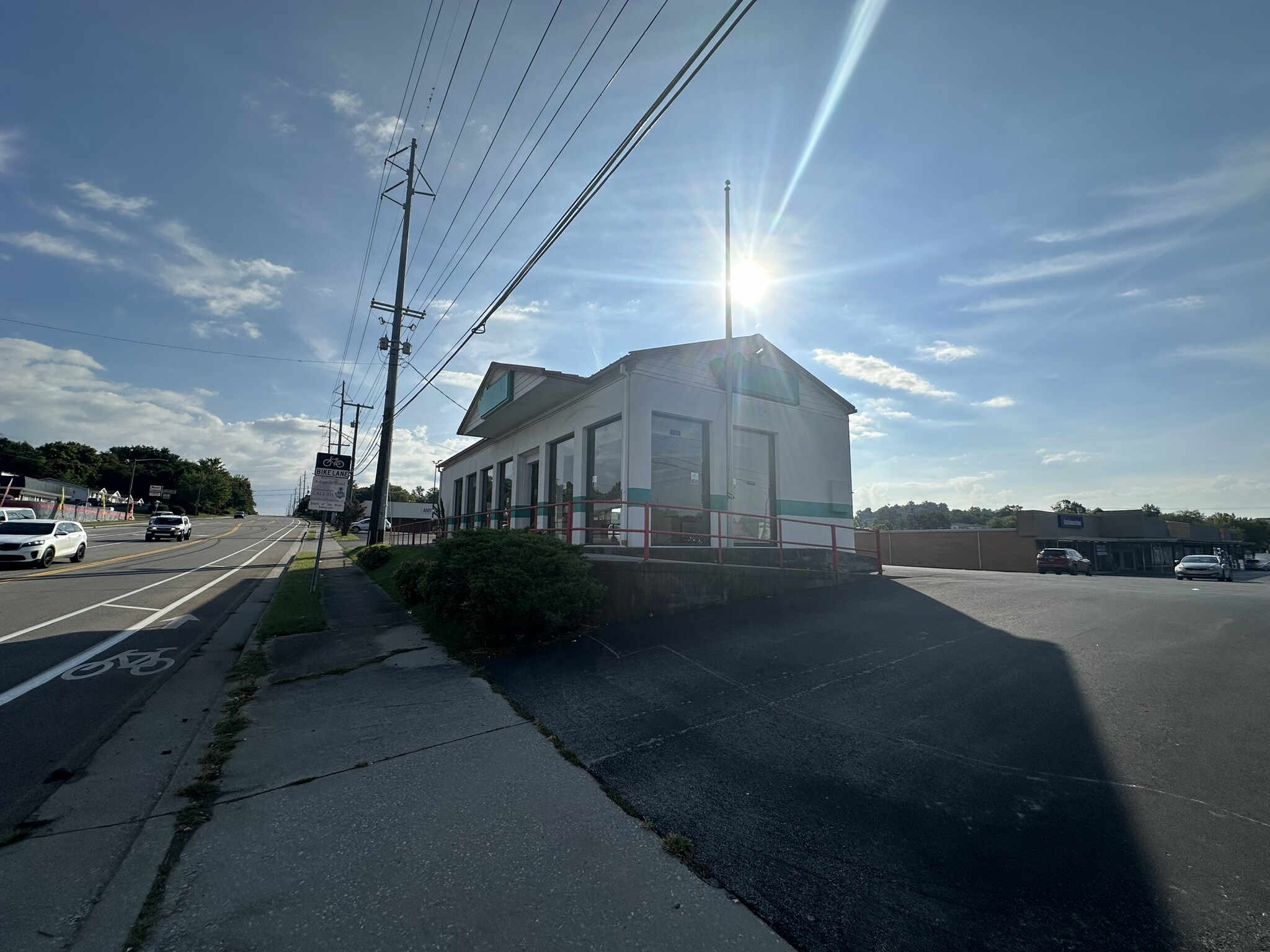 4000 SW Chapman Hwy, Knoxville, TN for lease Building Photo- Image 1 of 7