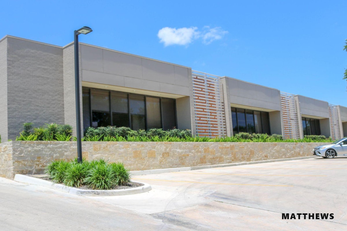 401 Isom Rd, San Antonio, TX for lease Building Photo- Image 1 of 4