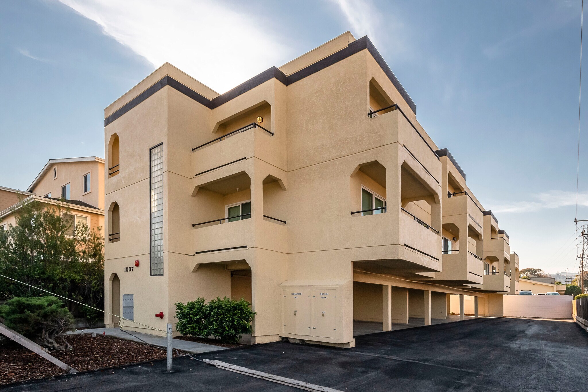 1007 Hemlock Ave, Millbrae, CA for sale Building Photo- Image 1 of 1