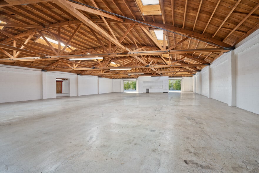 5142-5148 W Jefferson Blvd, Los Angeles, CA for lease - Interior Photo - Image 2 of 8
