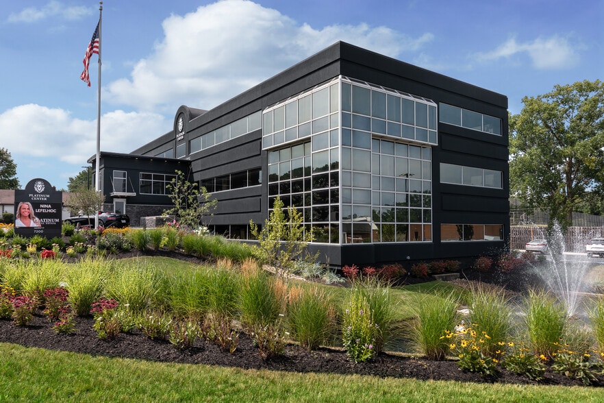 7200 Center St, Mentor, OH for lease - Building Photo - Image 3 of 24