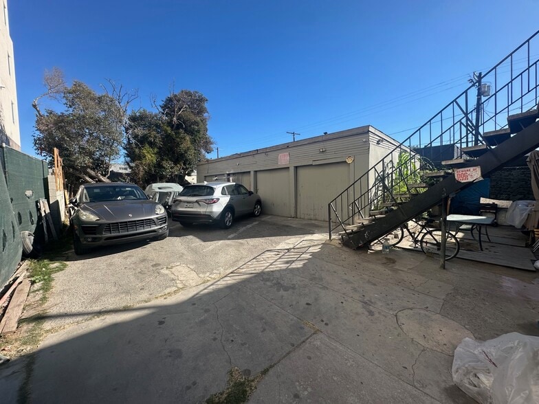 5324 S Hoover St, Los Angeles, CA for sale - Building Photo - Image 2 of 4