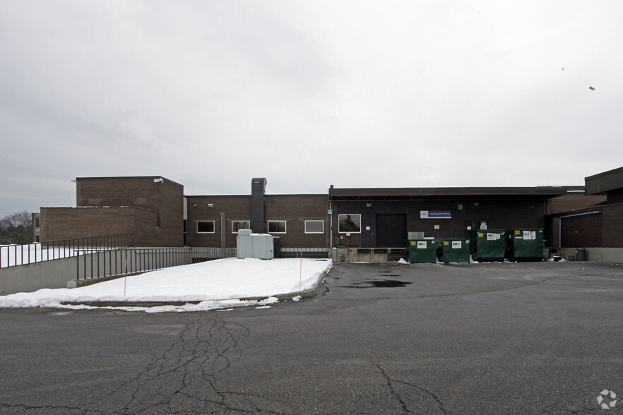 2489 N Sheridan Way, Mississauga, ON for sale - Building Photo - Image 2 of 4