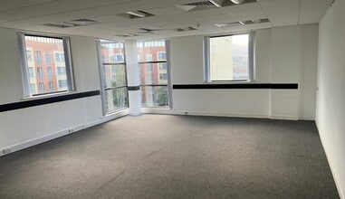 15 Scrabo St, Belfast for lease Interior Photo- Image 1 of 4