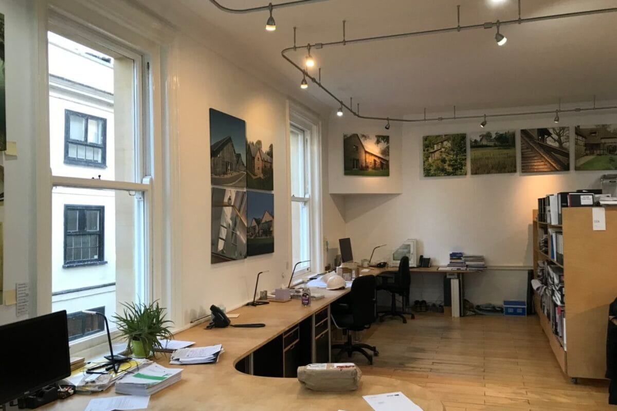 65-67 High St, Exeter, DEV EX4 3DT - Unit 1st Floor 67 High St - - Interior Photo - Image 1 of 4