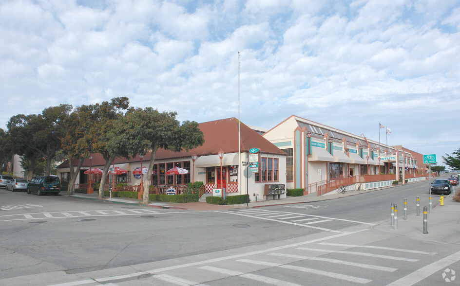 125 Ocean View Blvd, Pacific Grove, CA for sale - Primary Photo - Image 1 of 1