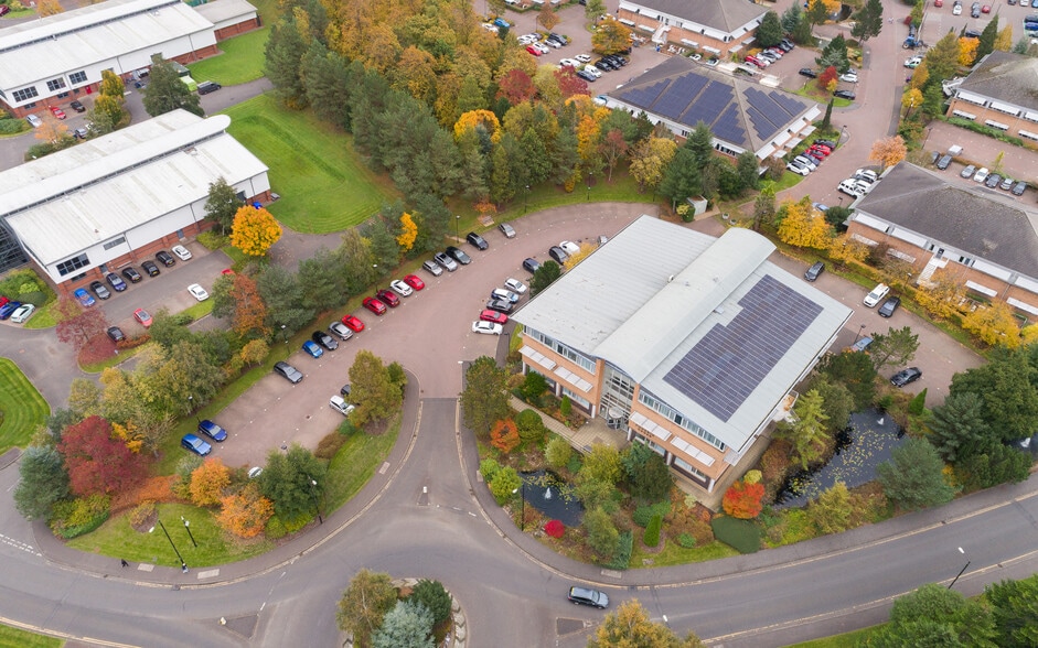 Phoenix Crescent, Bellshill for lease - Building Photo - Image 2 of 5