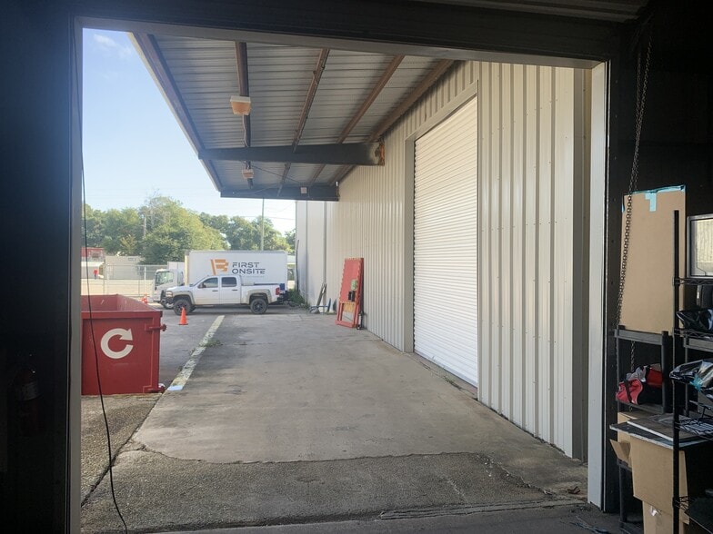 3495 N Alcaniz St, Pensacola, FL for sale - Building Photo - Image 3 of 12