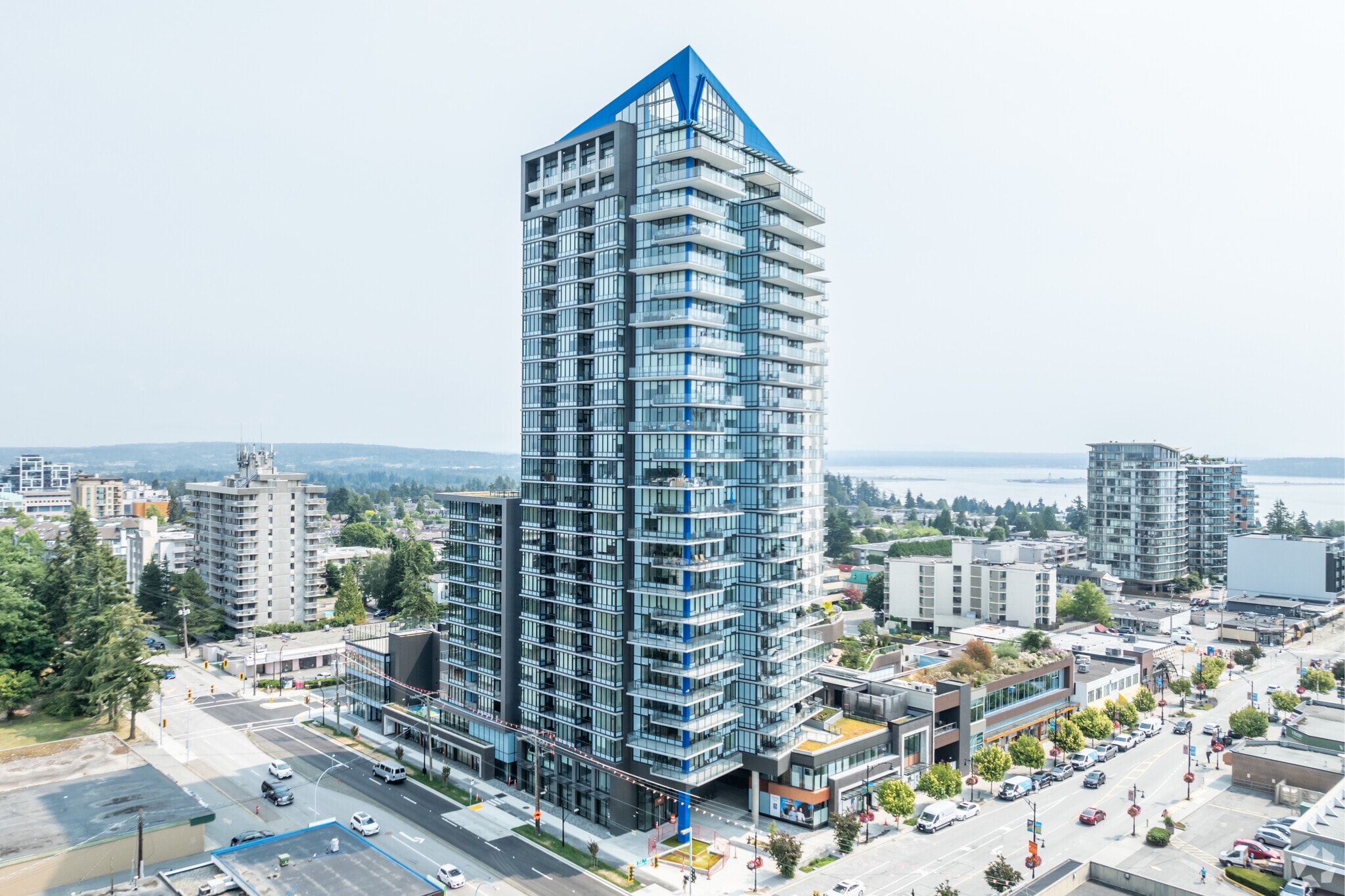 1584 Johnston Rd, White Rock, BC for lease Primary Photo- Image 1 of 5