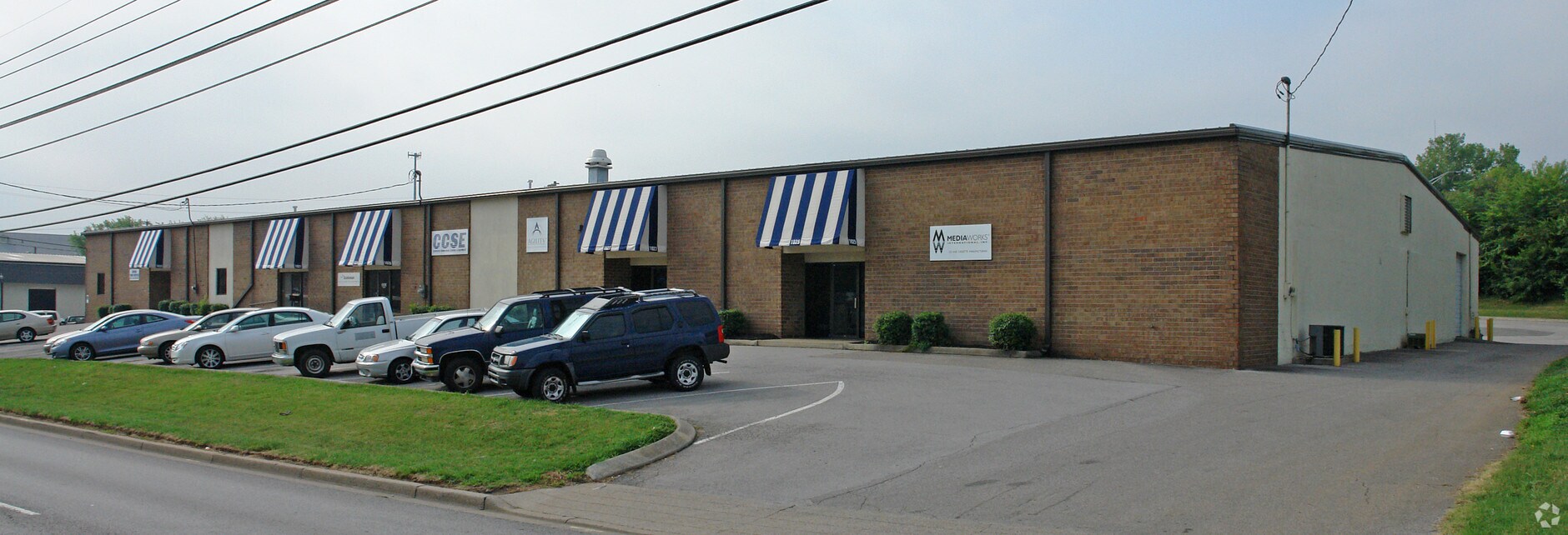 10251033 Elm Hill Pike, Nashville, TN 37210