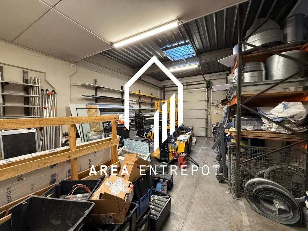 Flex in Vitrolles for lease Interior Photo- Image 1 of 7