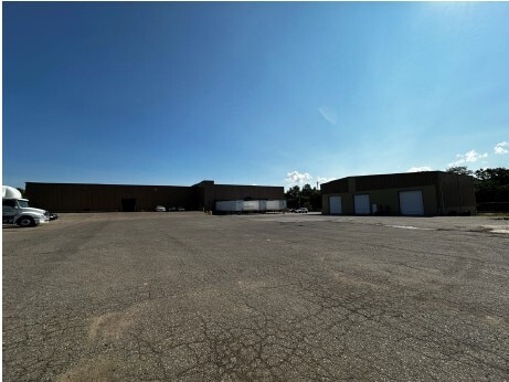 1611 James P Cole Blvd, Flint, MI for sale - Building Photo - Image 3 of 9