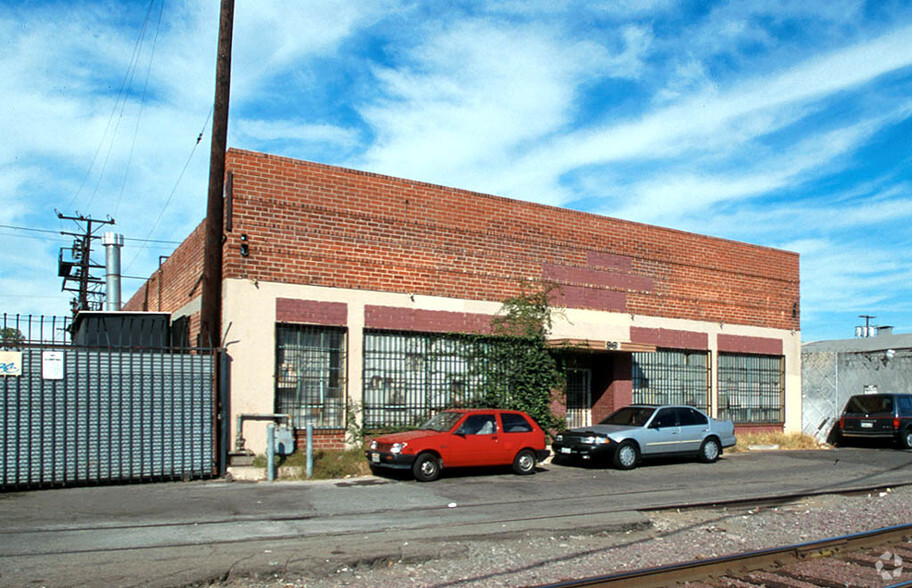 961 E Slauson Ave, Los Angeles, CA for sale - Building Photo - Image 2 of 17