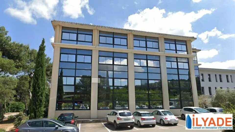 Office in Aix-en-Provence for sale Building Photo- Image 1 of 7