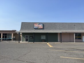 1422 Jadwin Ave, Richland, WA for lease Building Photo- Image 1 of 5