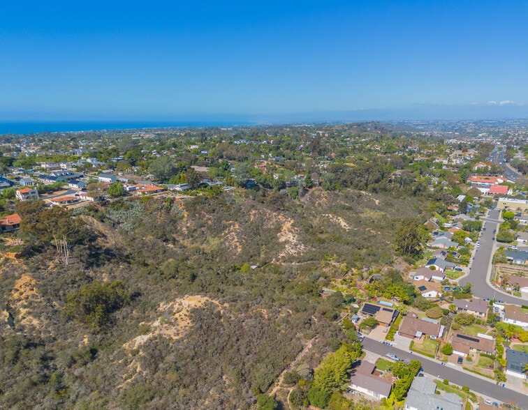 0 Crest Dr, Encinitas, CA for sale - Building Photo - Image 3 of 18