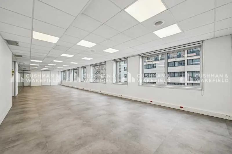 Office in Montrouge for sale - Interior Photo - Image 3 of 15