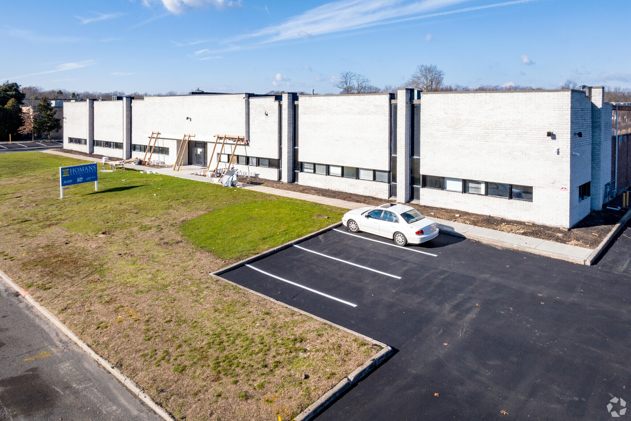 66-70 Austin Blvd, Commack, NY for sale Primary Photo- Image 1 of 1