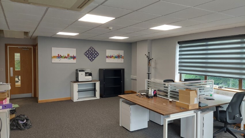 Wharfedale Rd, Cardiff for lease - Building Photo - Image 2 of 5