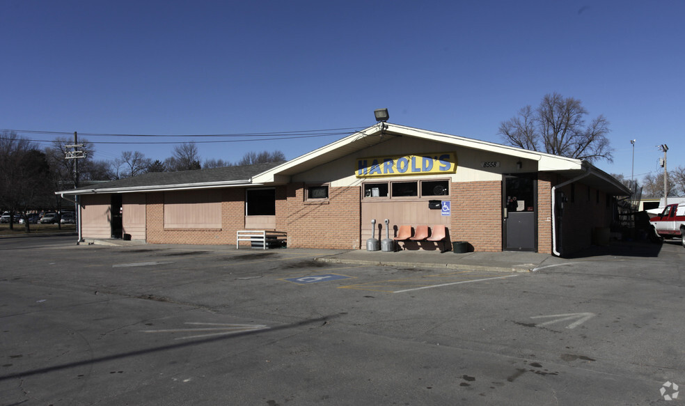 8558 Blondo St, Omaha, NE for sale - Primary Photo - Image 1 of 1