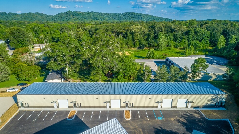 4740 Adams Rd, Hixson, TN for lease - Building Photo - Image 2 of 5