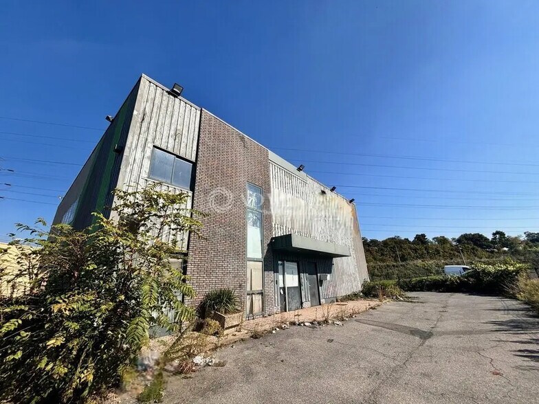 Office in Créteil for sale - Building Photo - Image 1 of 7