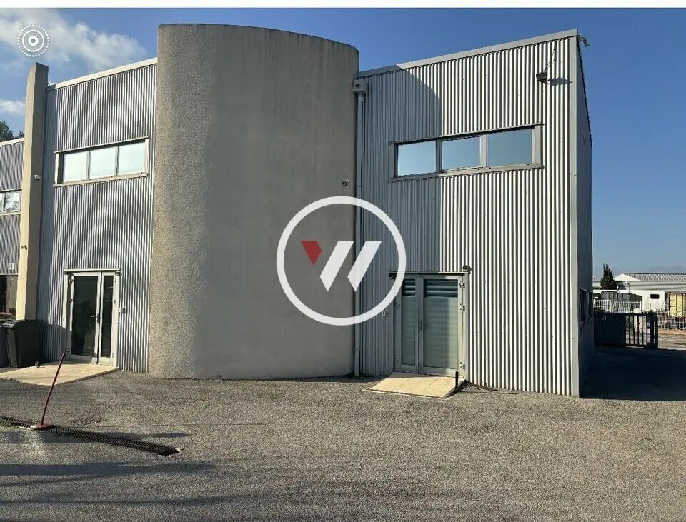 Office in Martigues for sale Primary Photo- Image 1 of 7