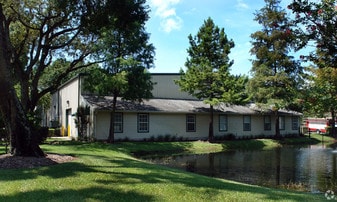 4656 Collins Rd, Jacksonville FL - Warehouse