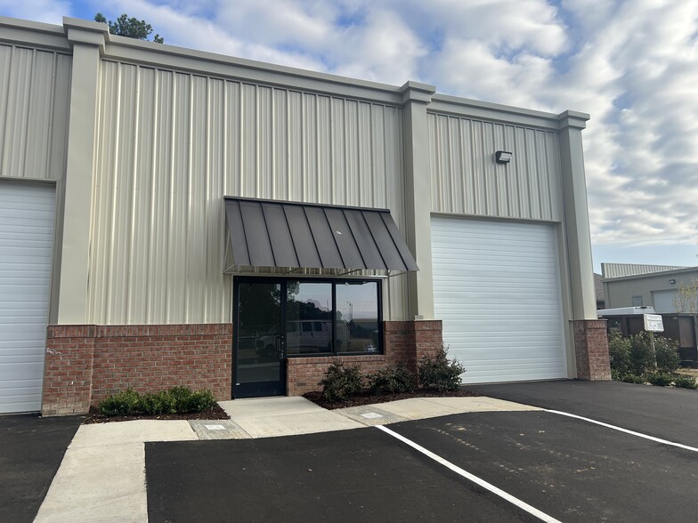 3430 Acadia St, Fayetteville, NC for lease - Building Photo - Image 2 of 15