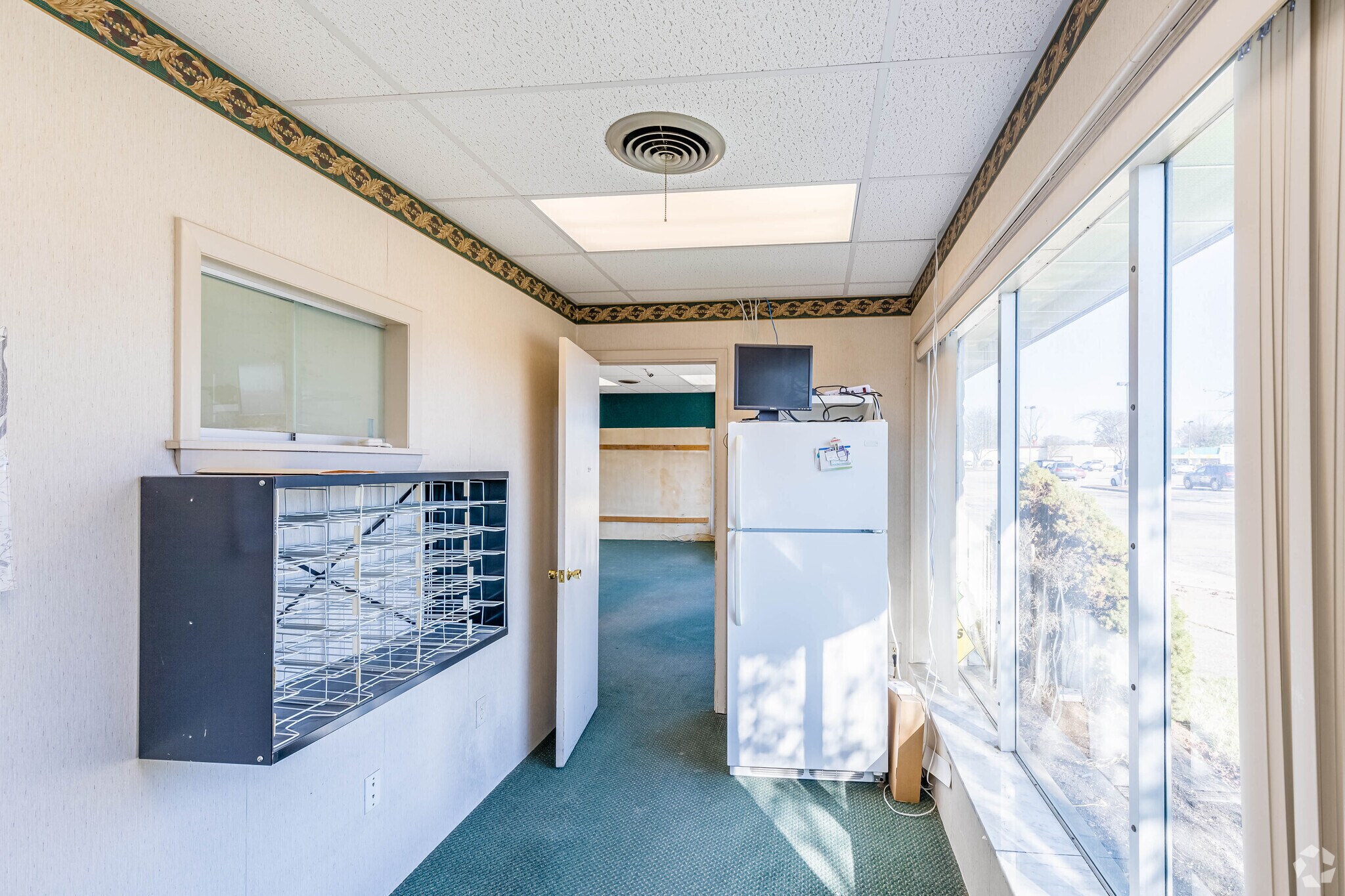 1600 Pacific Ave, Natrona Heights, PA 15065 Natrona Heights Professional Suites