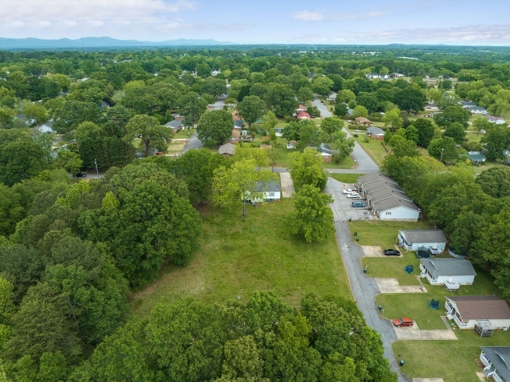 108 East Ave, Greer, SC for sale Primary Photo- Image 1 of 1