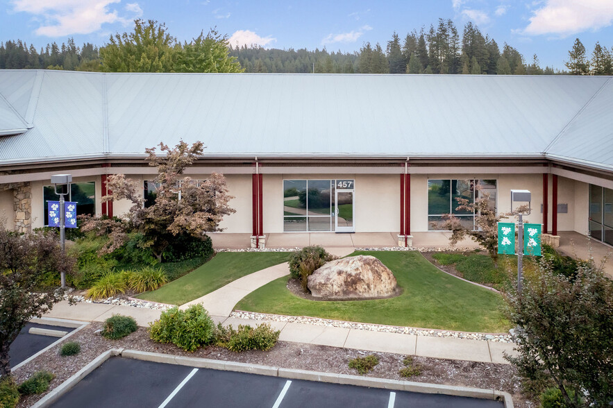 457 Sutton Way, Grass Valley, CA for lease - Building Photo - Image 2 of 33