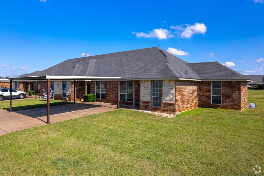 307-381 Miss Mary Rd, Cleburne, TX for sale - Primary Photo - Image 1 of 1