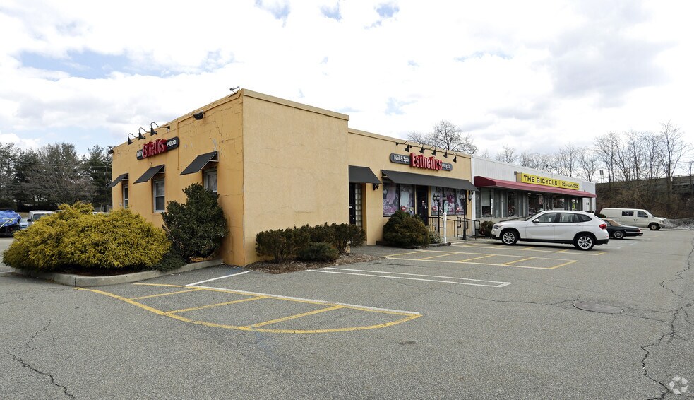 750 N State Rt 17, Paramus, NJ for sale - Primary Photo - Image 1 of 1