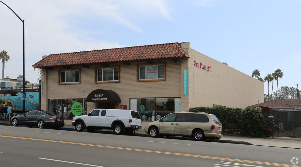 675-687 Turquoise St, La Jolla, CA for lease - Primary Photo - Image 1 of 11