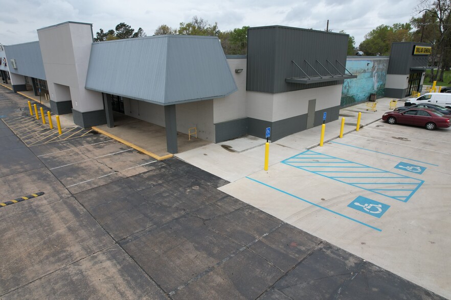 352-363 Moreau St, Marksville, LA for lease - Building Photo - Image 2 of 5