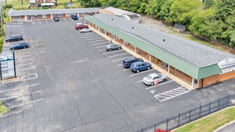 North Roanoke Plaza - Retail Space