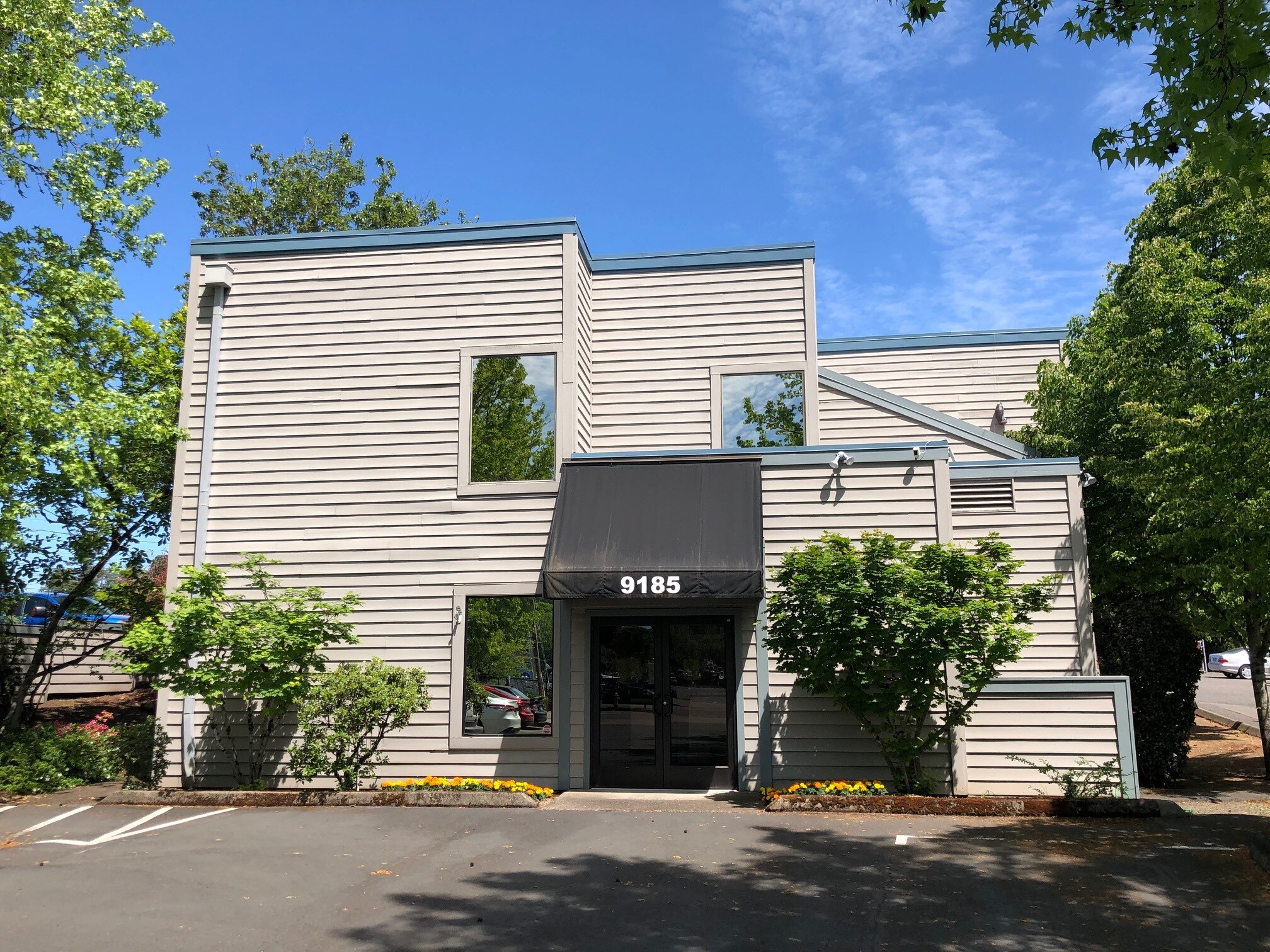 9185 SW Burnham St, Portland, OR for sale Building Photo- Image 1 of 1