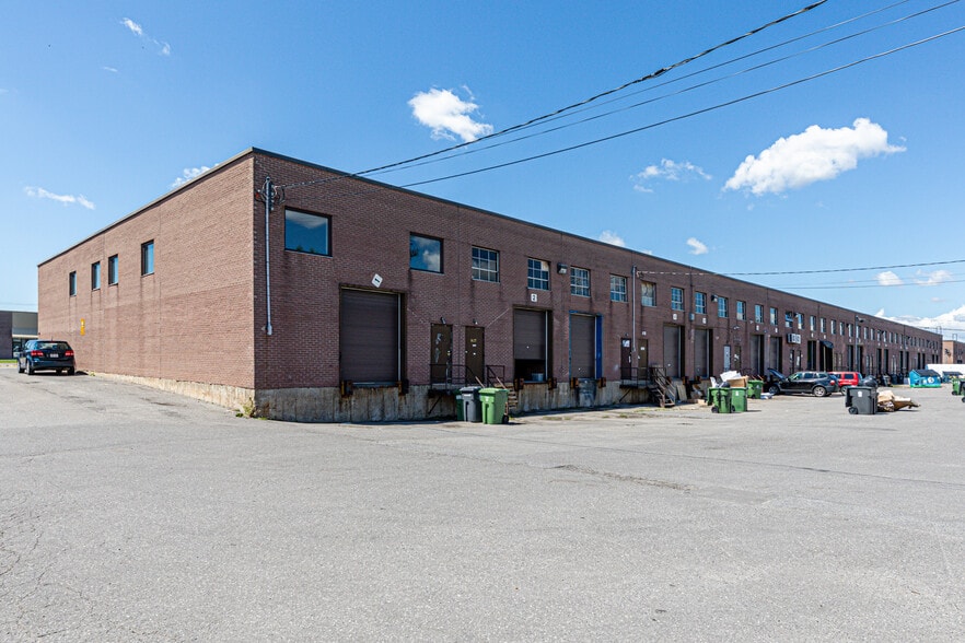 1055-1083 Rue Bégin, Montréal, QC for lease - Building Photo - Image 2 of 12