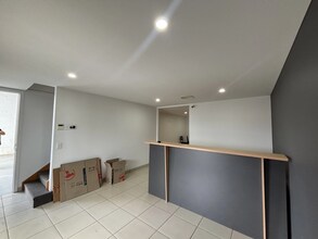 12-20 Lawrence Dr, Nerang for lease Interior Photo- Image 1 of 11