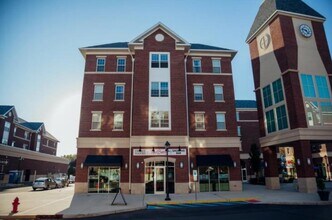 100 Campus Town Cir, Ewing, NJ for lease Building Photo- Image 1 of 2