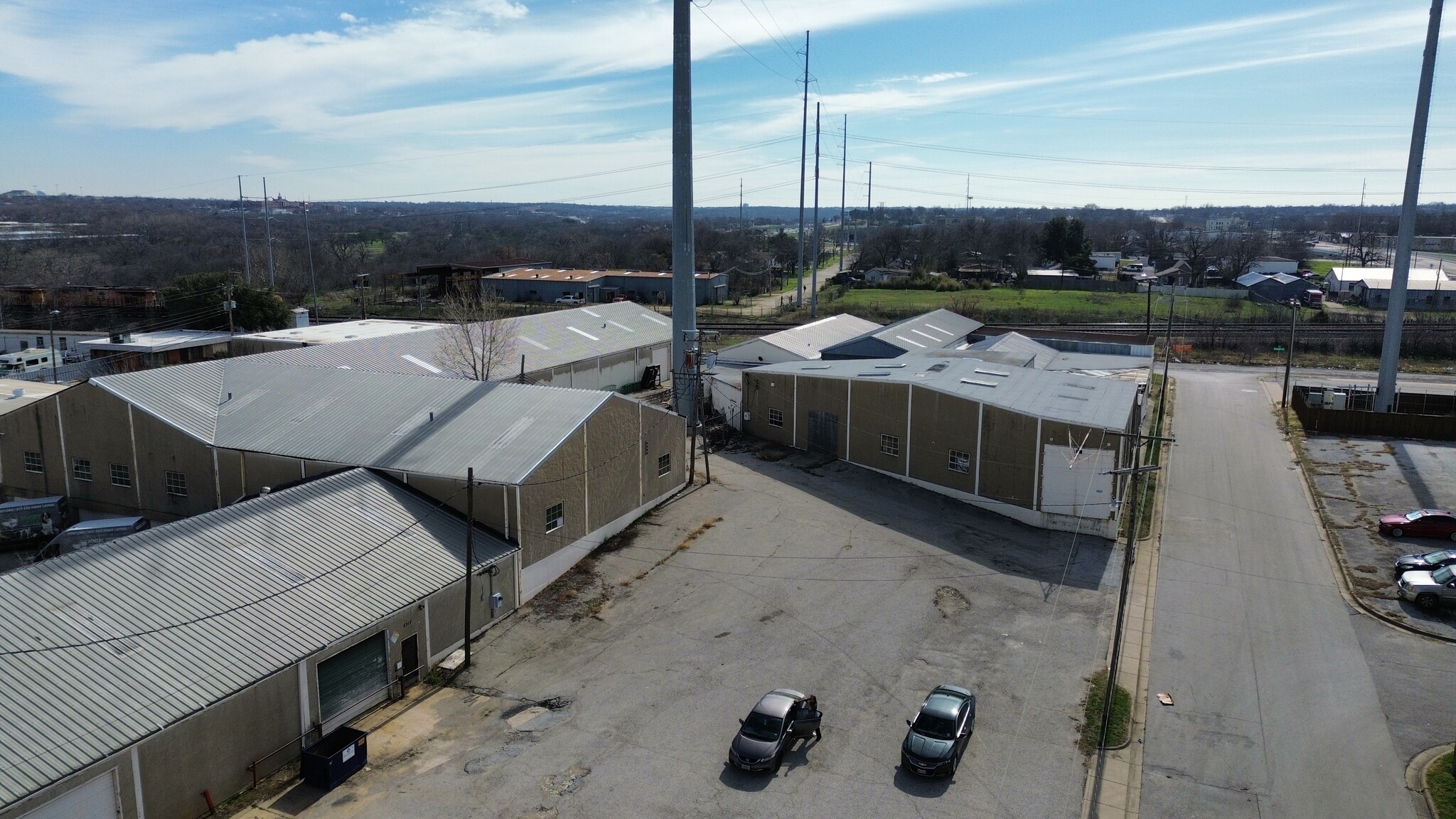 2424 Chester St, Fort Worth, TX for lease Building Photo- Image 1 of 12